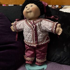 Mia Ling by Cabbage Patch kids porcelain Doll. Limited edition 169.